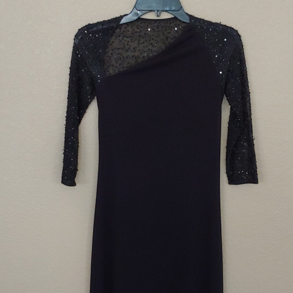 LAUNDRY by ShelliSegel Sz 2 Sequin-Sleeve Gown